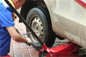 邕宁区附近拖车24小时服务热线电话